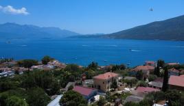 Квартира за 550 000 евро в Дженовичах, Черногория