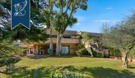 Вилла за 1 800 000 евро в Риме, Италия