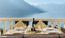 Квартира за 310 000 евро в Доброте, Черногория