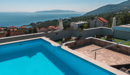 Квартира за 350 000 евро в Опатии, Хорватия