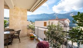 Апартаменты за 450 000 евро в Доброте, Черногория