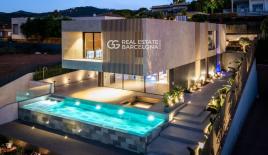 Дом за 4 900 000 евро в Барселоне, Испания