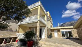 Дом за 350 000 евро в Добра Воде, Черногория