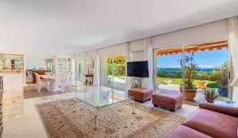 Апартаменты за 1 800 000 евро в Каннах, Франция