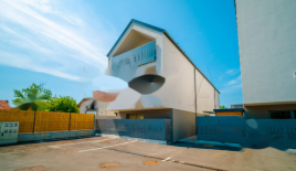 Дом за 614 621 евро в Любляне, Словения