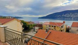 Вилла за 450 000 евро в Херцег-Нови, Черногория