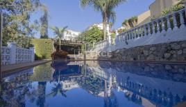 Вилла за 670 000 евро в Бенальмадене, Испания