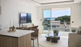 Квартира за 695 000 евро в Каннах, Франция