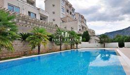 Квартира за 160 000 евро в Доброте, Черногория