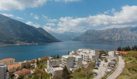 Квартира за 648 000 евро в Доброте, Черногория