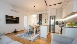 Квартира за 295 000 евро в Тивате, Черногория