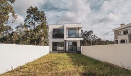 Вилла за 595 000 евро в Эшпинью, Португалия