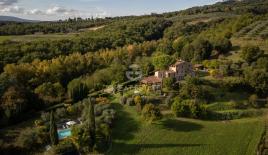 Дом за 1 550 000 евро в Читта-делла-Пьеве, Италия