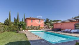 Дом за 1 695 000 евро в Кортоне, Италия