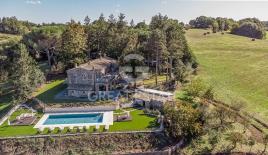 Дом за 1 900 000 евро в Орвието, Италия