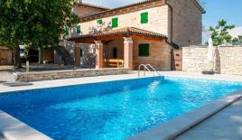 Вилла за 780 000 евро в Хорватии