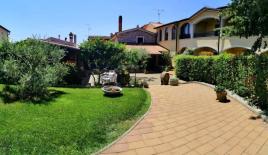 Отель, гостиница за 2 300 000 евро в Новиграде, Хорватия