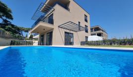 Квартира за 577 000 евро в Порече, Хорватия