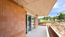 Квартира за 378 000 евро в Перое, Хорватия