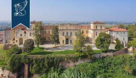 Замок за 6 000 000 евро в Турине, Италия