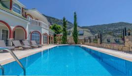 Вилла за 660 000 евро в Алании, Турция