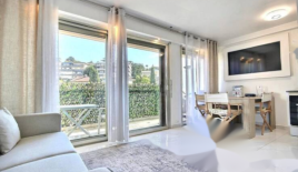 Квартира за 249 000 евро в Каннах, Франция