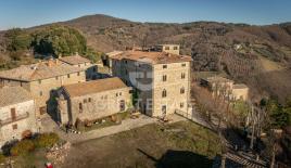 Дом за 1 200 000 евро в Умбертиде, Италия