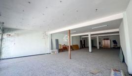 Магазин за 190 000 евро в Сан-Мигель де Салинас, Испания