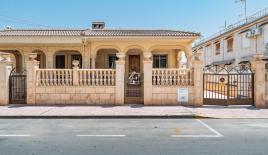 Дом за 1 300 евро за месяц в Торревьехе, Испания