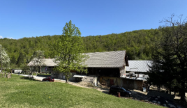 Ферма за 560 000 евро в Радовлице, Словения