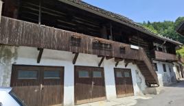 Дом за 85 000 евро в Есенице, Словения