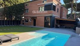 Шале за 1 280 000 евро в Барселоне, Испания