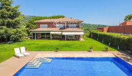 Дом за 1 800 000 евро в Испании