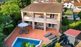 Вилла за 571 000 евро в Фунтане, Хорватия