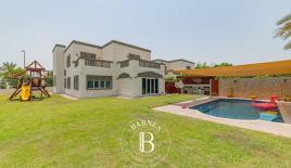 Вилла за 13 924 евро за месяц в Дубае, ОАЭ