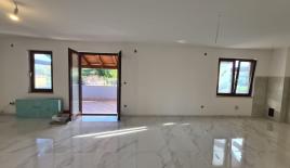 Квартира за 310 000 евро в Порече, Хорватия