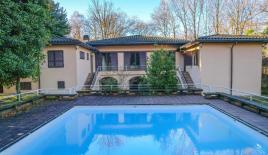 Вилла за 2 490 000 евро в Борго-Тичино, Италия