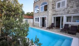 Отель, гостиница за 1 890 000 евро в Хорватии