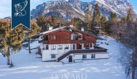 Вилла в Кортина Д'Ампеццо, Италия (цена по запросу)