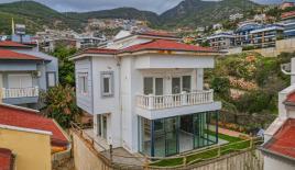 Вилла за 300 000 евро в Алании, Турция