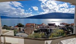 Квартира за 298 000 евро в Баошичах, Черногория