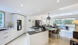 Квартира за 690 000 евро в Каннах, Франция