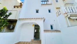 Таунхаус за 229 000 евро в Торревьехе, Испания