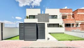 Таунхаус за 238 000 евро в Коше, Испания