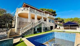 Вилла за 1 100 000 евро в Ориуэла Коста, Испания