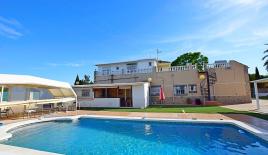 Вилла за 425 000 евро в Рохалесе, Испания