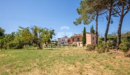 Вилла за 245 000 евро в Кастильоне-дель-Лаго, Италия