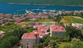 Апартаменты за 1 012 500 евро в Кумборе, Черногория