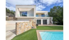 Вилла за 5 500 евро за месяц в Лас Колинас, Испания