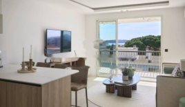 Квартира за 695 000 евро в Каннах, Франция